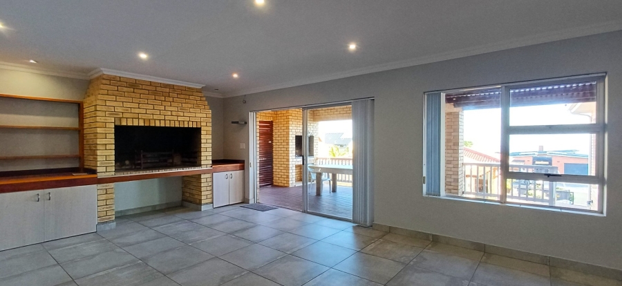 6 Bedroom Property for Sale in Dana Bay Western Cape